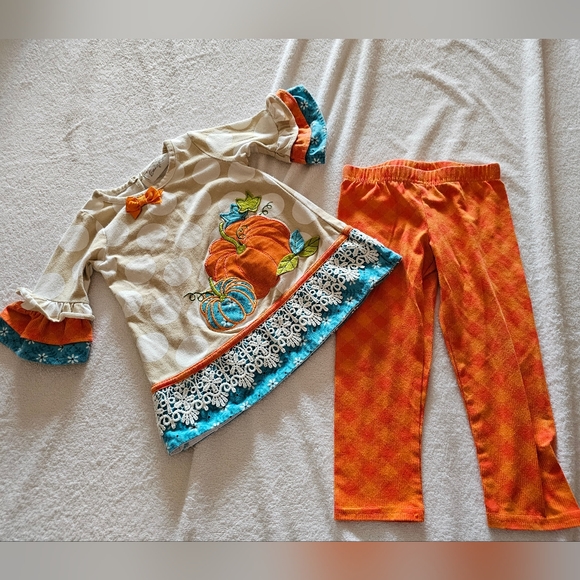 Emily Rose Tunic & Leggings - Picture 2 of 6